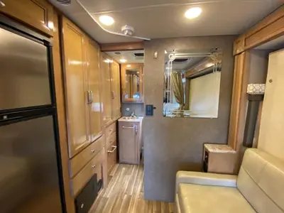 2019 Thor Motor Coach Synergy Sprinter photo 28