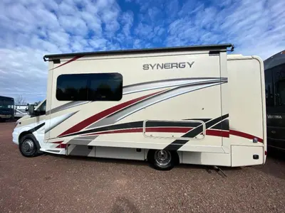 2019 Thor Motor Coach Synergy Sprinter photo 7