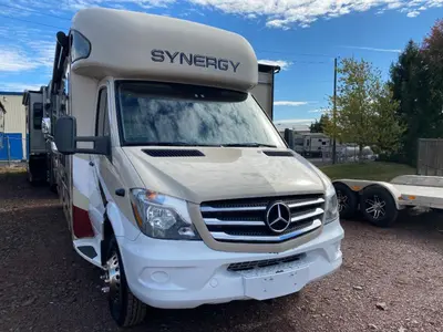 2019 Thor Motor Coach Synergy Sprinter photo 2