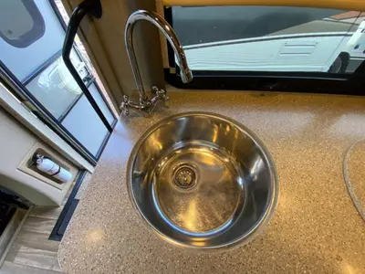 2019 Thor Motor Coach Synergy Sprinter photo 23