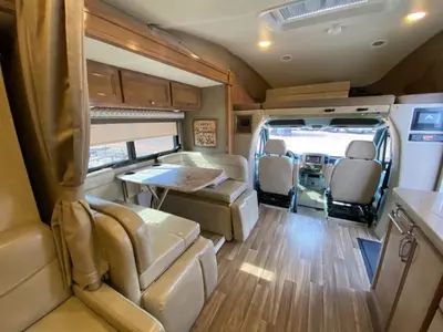 2019 Thor Motor Coach Synergy Sprinter photo 44
