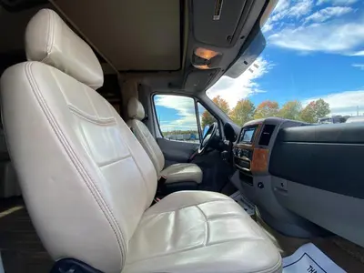 2019 Thor Motor Coach Synergy Sprinter photo 50
