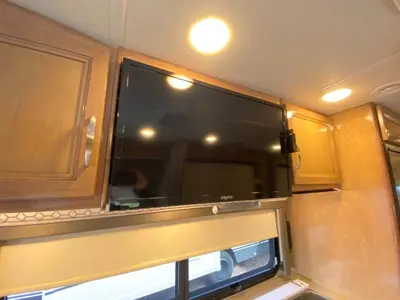 2019 Thor Motor Coach Synergy Sprinter photo 24