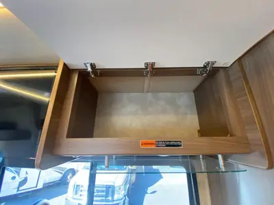 2019 Winnebago Navion photo 19