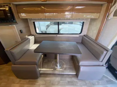 2019 Winnebago Navion photo 26
