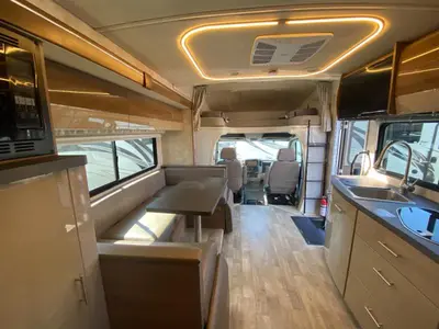 2019 Winnebago Navion photo 41