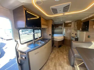 2019 Winnebago Navion photo 16