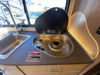 2019 Winnebago Navion photo 21