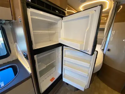 2019 Winnebago Navion photo 25