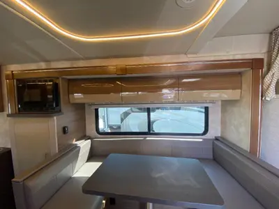 2019 Winnebago Navion photo 27