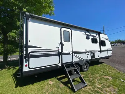 2020 Jayco Jay Feather photo 8