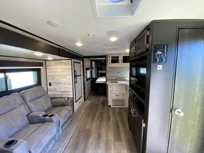 2020 Jayco Jay Feather photo 40
