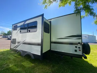 2020 Jayco Jay Feather photo 5