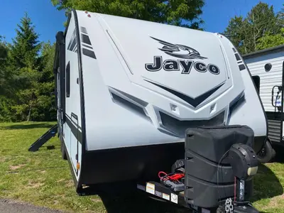 2020 Jayco Jay Feather photo 3