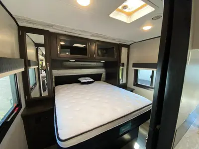2020 Jayco Jay Feather photo 29