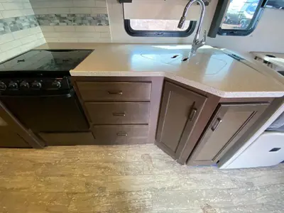 2020 Thor Motor Coach Hurricane photo 26