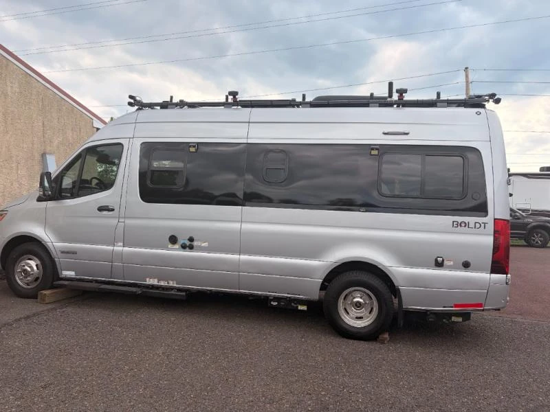 2020 Winnebago Boldt exterior