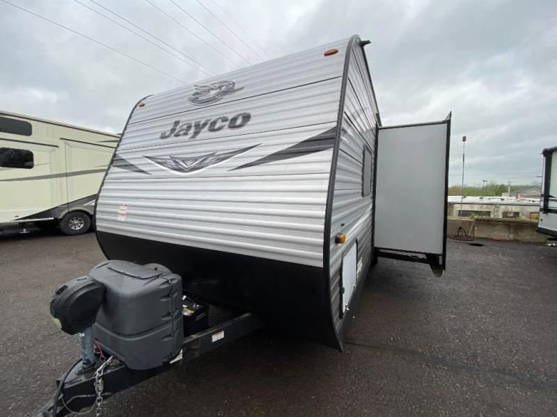 2021 Jayco Jay Flight SLX 8 exterior
