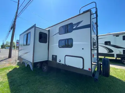 2021 Keystone RV Bullet photo 6