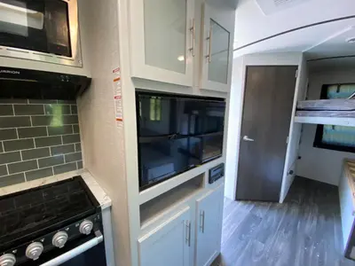2021 Keystone RV Bullet photo 25
