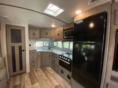 2021 Keystone RV Outback Ultra Lite photo 13