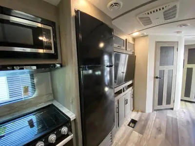 2021 Keystone RV Outback Ultra Lite photo 21