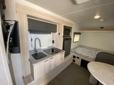 2021 Winnebago Industries Towables Hike photo 18