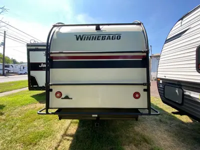 2021 Winnebago Industries Towables Hike photo 10