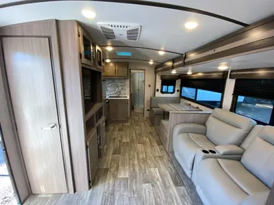 2022 CrossRoads RV Sunset Trail photo 11
