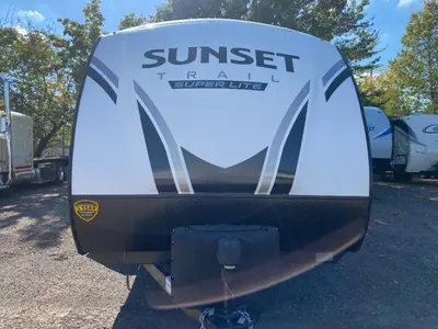 2022 CrossRoads RV Sunset Trail photo 3