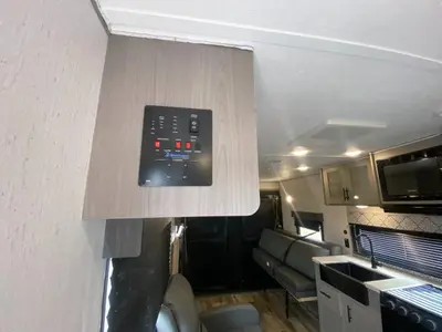 2022 Dutchmen RV Coleman Lantern Series photo 12