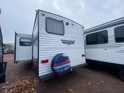 2022 Forest River RV Wildwood X-Lite photo 7