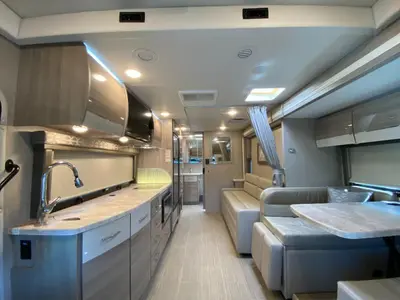 2022 Thor Motor Coach Delano Sprinter photo 16