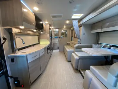 2022 Thor Motor Coach Delano Sprinter photo 17