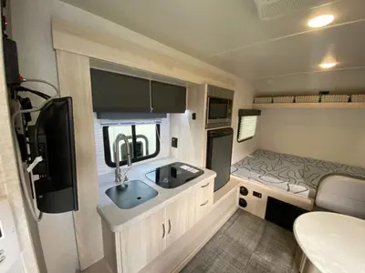 2022 Winnebago Industries Towables Hike photo 13
