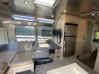 2023 Airstream Flying Cloud photo 27
