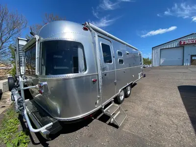 2023 Airstream Flying Cloud photo 9