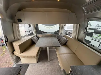 2023 Airstream Flying Cloud photo 17