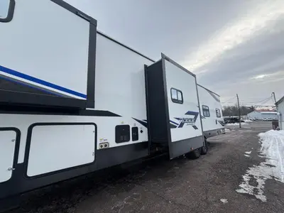 2023 Forest River RV Vengeance Rogue Armored photo 6