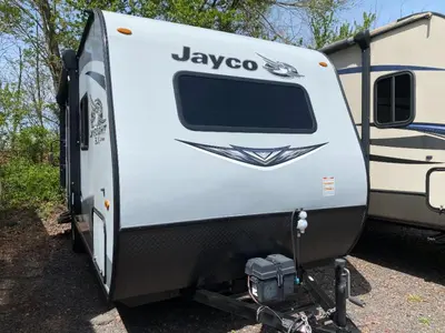 2021 Jayco Jay Flight SLX 7 photo 2