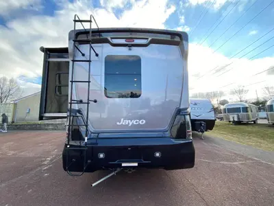 2023 Jayco Seneca XT photo 8