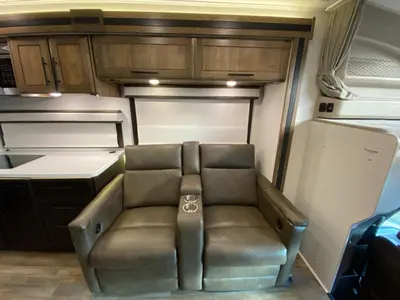 2023 Jayco Seneca XT photo 18