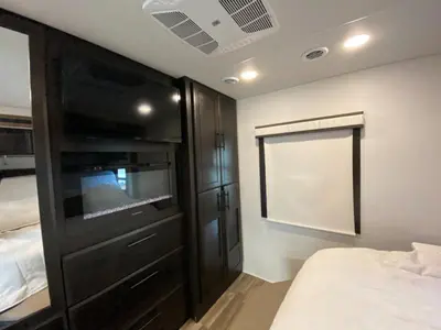 2023 Jayco Seneca XT photo 33
