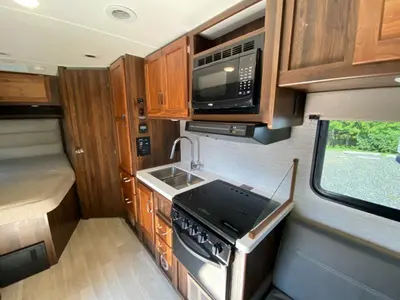 2023 Winnebago Spirit photo 18
