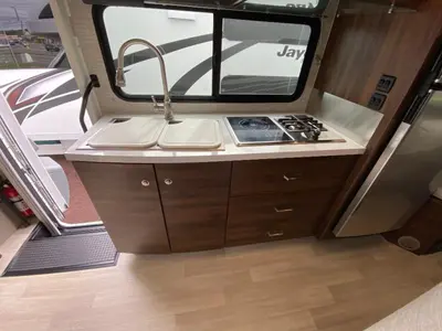 2023 Winnebago View photo 17