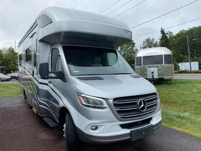 2023 Winnebago View photo 2