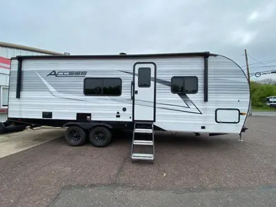 2024 Winnebago Industries Towables Access photo 15