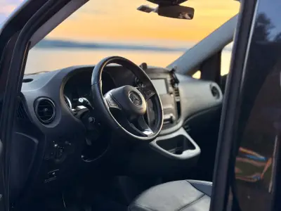 2020 MERCEDES-BENZ WEEKENDER photo 4