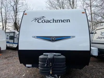 2025 Coachmen RV Freedom Express Select photo 2