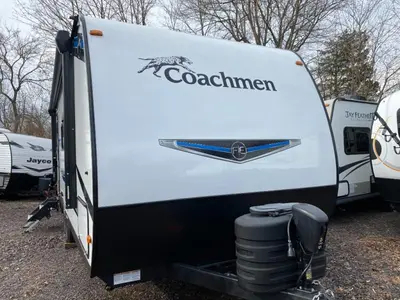 2025 Coachmen RV Freedom Express Select photo 3